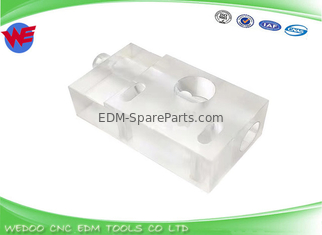 A290-8112-X393 Bloque de conducto de alambre de alimentación policarbonato para Fanuc 70.5 X 34 X 21 mm