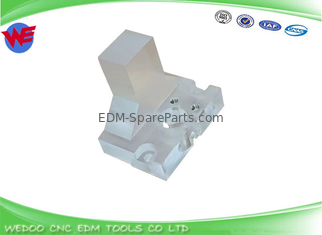 A290-8119-Z783 Fanuc EDM Base del cilindro acrílico Base del cilindro 42*43*29.6MM