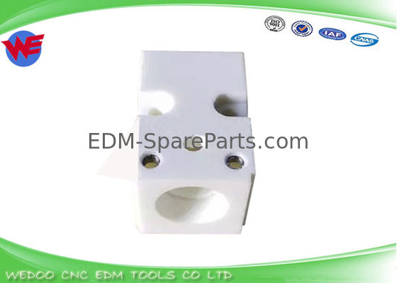 Bloque de tubería inferior A290-8104-X614 para Fanuc 0iB Piezas EDM Fanuc Consumibles Cerámica