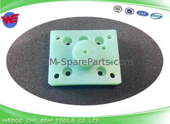A290-8130-X763 Fanuc aislador EDM piezas de chorro inferior bloque 54*43*10*26MM serie a-B