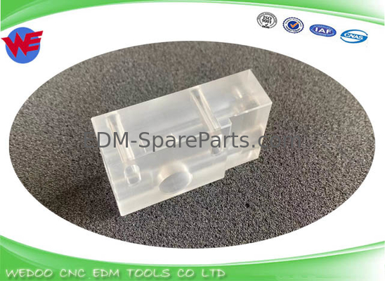 A290-8119-X393 Bloque de conducción de alambre de alimentación policarbonato 33.5*21*62 Para piezas de Fanuc EDM