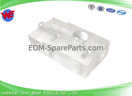 A290-8112-X393 Bloque de conducto de alambre de alimentación policarbonato para Fanuc 70.5 X 34 X 21 mm
