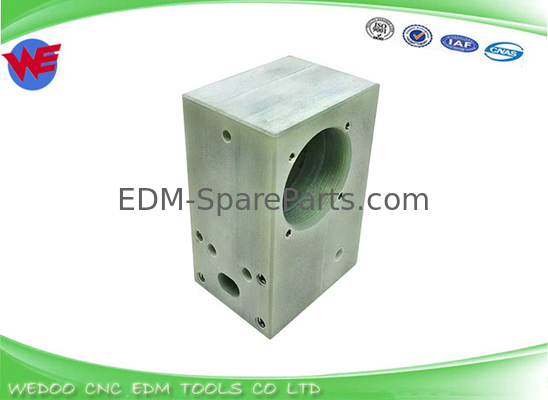 20EC090A101=2 Bloque de placa de la cabeza del aislante Makino EDM 120*80*65mm