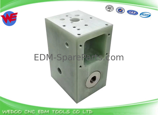 20EC090A101=2 Bloque de placa de la cabeza del aislante Makino EDM 120*80*65mm