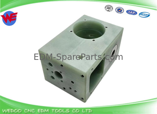 20EC090A101=2 Bloque de placa de la cabeza del aislante Makino EDM 120*80*65mm
