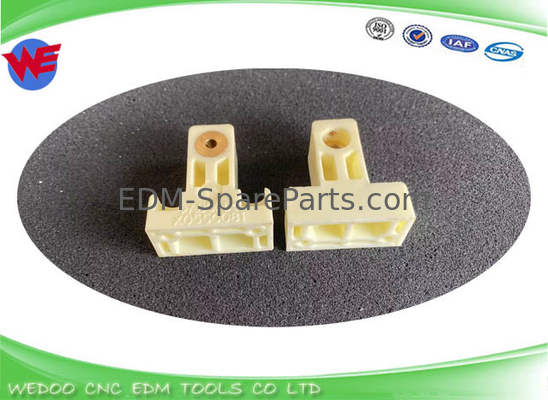 X059D454G51 DP55200 DP552A Mitsubishi EDM Guía de soporte de roscado de la tubería soporte