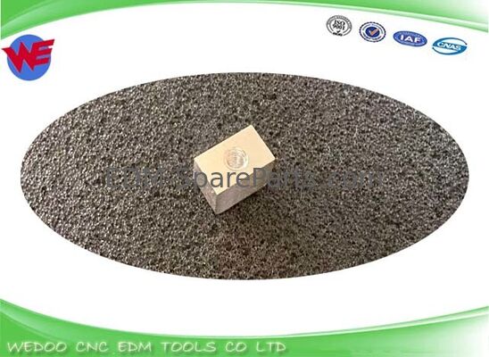 A290-8102-X657 Electrodo de corte de acuerdo con EDM Fanuc 6*6*10mm