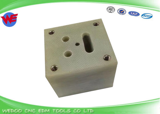 A290-8101-X509 Placa de aislamiento superior Fanuc EDM Partes de la serie A-C 40*40*34